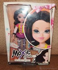 From moxiegirlz.com thanks to kayla:)credit goes to mga entertainment. Moxie Girlz Art Titude Lexa Mga Caja Original 2 Buy Other Modern Spanish Dolls At Todocoleccion 47923302