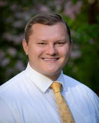 Please meet our 2024 scholarship recipients: Evangelina Olivera, Paul  Amoreno, Ali Vyhmeister, and Jeffrey Weyand! The future is bright with  these future doctors who plan to practice family medicine in rural Eastern