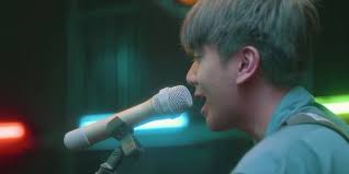 Setiap kali ku terperangkap dalam resah kau pasti membantu tanpa memikirkan lelah. Lirik Lagu Hello You Iqbaal Ramadhan Ost Teman Tapi Menikah Diadona Id