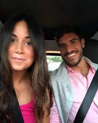 La nota conduttrice ha avuto una lunga relazione con l'ex calciatore andrea carnevale, conosciuto verso la metà degli anni '80 e con cui si è sposata dopo poco. Paola Perego Presto Nonna La Figlia Giulia Carnevale E Incinta Spettegolando