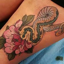 We did not find results for: New School Style Colored Thigh Tattoo Of Big Snake With Flowers Tattooimages Biz