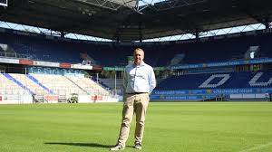 It is currently used for football and american football matches and is the home stadium of eintracht braunschweig and the new yorker lions. Broska In Duisburg Findet Das Spiel Definitiv Nicht Statt Sv Meppen Msv Duisburg Ausfall Stadion Schauinsland Reisen Arena Verlegung Kicker