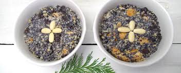 Das Mohnpielen Rezept Auch Schlesische Mohnklosse Genannt Ist Ein Leichtes Leckeres Dessert Zu Weihnachten Hier Gibt Es Die Zut Rezepte Essen Rezepte Essen