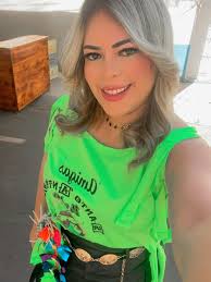 Bianca Way (@bianquinhaway) • Instagram photos and videos