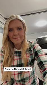 Miranda Stanley's Instagram, Twitter & Facebook