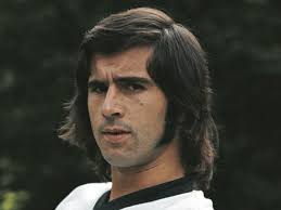 4 angelos charisteas 2 giorgos karagounis, dmitris salpingidis. 0rncm2yx0cozgm