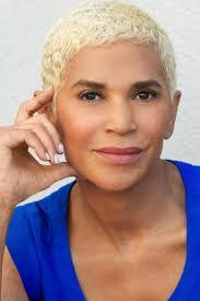 Roxanne Layton's Instagram, Twitter & Facebook