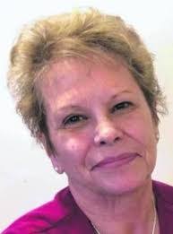 Jackie Beach's Instagram, Twitter & Facebook