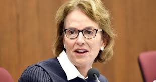 Borrelli, Rogers pitch hand counting ballots to Pinal County supervisors