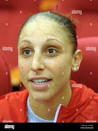 Us basketball hi-res stock photography and images