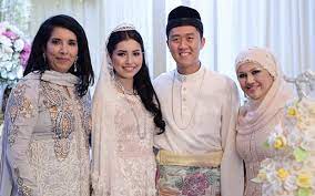 'please pray for my father,' said tengku abdul rahman sultan ahmad shah on the health condition of his father who has fallen ill. 5 Selebriti Tidak Lagi Bergelar Kerabat Diraja Free Malaysia Today Fmt