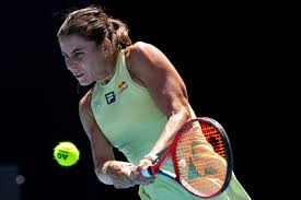 Emma Navarro Set to Challenge Hometown Favorite Rebecca Marino in Montreal Clash