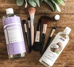 How To Clean Makeup Brushes At Home Clean Makeup How To Clean Makeup Brushes Makeup Brushes