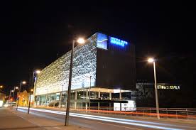 State in which your raiffeisenbank is located. Hypo Bank Zentrale In St Polten Foto Bild Architektur Architektur Bei Nacht Die Nacht Bilder Auf Fotocommunity