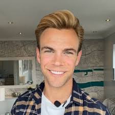 Adam Machado-Gibbs (@MachadoGibbs)