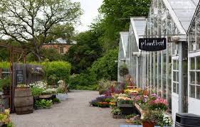 The 10 Most Beautiful Garden Shops In The World Offer So Much More Than Flowers In 2020 Most Beautiful Gardens Garden Shop Beautiful Gardens