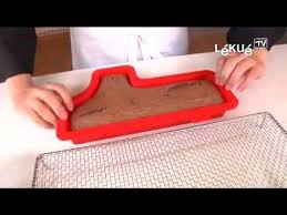 It needs to be flexible. Lekue Tv Number 1 Cake Mould Recipe Chocolate Genoise Cake Youtube