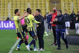Emre belözoğlu kariyerine 1990 yılının başlarında zeytinburnuspor altyapısında başladı. Forget Belozoglu Fenerbahce Manages Fenerbahce Daily Sabah
