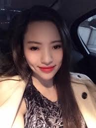 Trong 80 người tình, đây là cô gái sexy tỷ phú 72 tuổi Hoàng Kiều say đắm  nhất