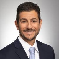 Lisa Obermeyer's Instagram, Twitter & Facebook