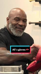 @Mike Tyson was ready to throw hands with @Ken Goldin for the Muhammad Ali  gloves 🥊 #miketyson #muhammadali #kengoldin