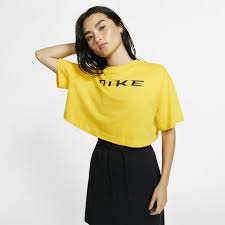 Voir plus d'idées sur le thème mode femme, tenue, mode tendance. Haut Courta Manches Courtes Nike Sportswear Pour Femme Jaune From Nike On 21 Buttons