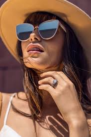 We sparked up some small talk and she quickly opened up and told us how inundated she was with all her chores as a mommy of two. Tacori Tacori Designer Engagement Rings Mirrored Sunglasses