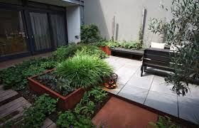 Rust corten pedestal short steel metal square planter tall and distinctive, the tapered pot planter tall and distinctive, the tapered pot planter is the perfect addition to any front entrance or poolside patio. Corten Steel Square Vegetable Planters By Adezz Flora Select