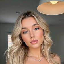 Scarlettoxox (@scarlettoxox)