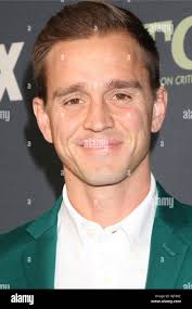 Stuart fox hi-res stock photography and images