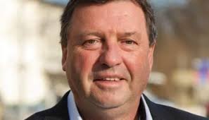 Neue Rettungspuppe für DLRG Ronneburg