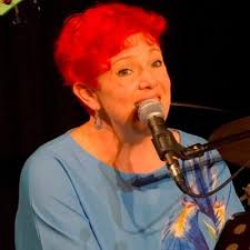 Lucy Pickering (@pickeringlucy)