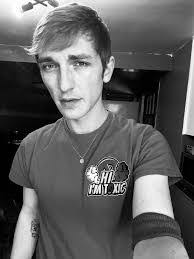 Daniel Newitt's Instagram, Twitter & Facebook