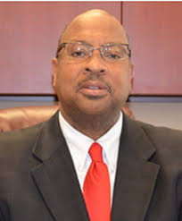 Edwin Fox's Instagram, Twitter & Facebook