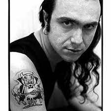 Todas as letras de músicas de fernando ribeiro, ouça músicas e clipes, organize playlists no melhor site de música do brasil! Fernando Ribeiro Signordark Twitter