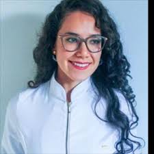 Alexandra Guillén Rojas, Ortodoncista en Quito Norte