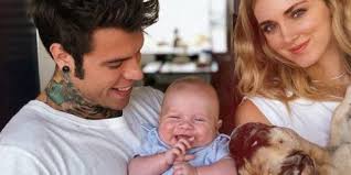 His parents fedez and chiara ferragni got engaged on his mom's 30th birthday. Leone Figlio Di Chiara Ferragni E Fedez E Stato Operato
