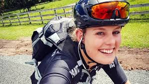 W 2016 roku reprezentowała nową zelandię podczas igrzysk w rio de janeiro w sprincie drużynowym kobiet. New Zealand Mourns Death Of Olympic Cyclist Olivia Podmore At 24