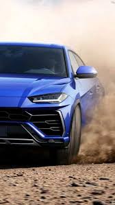 La forma más sencilla de personalizar nuestro móvil es sin duda cambiando el fondo de pantalla, bien sea en los escritorios o en la pantalla de bloqueo. Lamborghini Urus Offroading Wallpaper Android Wallpapers Lamborghini Cool Cars Luxury Cars