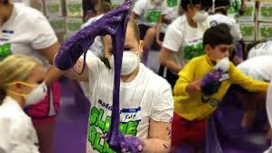 Kid Youtuber Makes World S Largest Slime Guinness World Records