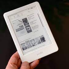 Das nur knapp über 200 gramm. Amazon Kindle 2019 Im Test Der Spiegel