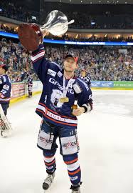 Frank Hordler Mit Dem Pokal Eisbaren Berlin Eishockey Nhl