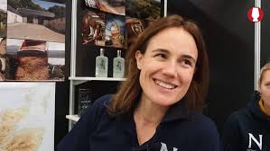 Wer hat eines der drei Sets Nc'nean Huntress 2023: Woodland Candy Limited  Edition + Nc'nean Organic Botanical Spirit gewonnen?