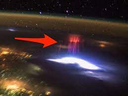 Red Sprite Lightning Storm Space Nasa 2 Rare Images Earth At Night Astronauts In Space
