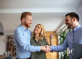 7 Reasons Why People Choose Real Estate Careers - Real Estate Express
