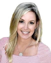 Dena Mauro's Instagram, Twitter & Facebook