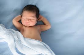 3 Week Old Baby Won T Sleep Unless Held Sleeping Should Be Easy