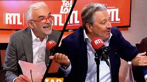 Écoutez aussi rtl2 fun radio. En Roue Libre Christian Clavier Se Paie Pascal Praud En Direct Sur Rtl Gq France