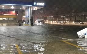 Encuentra las últimas noticias de lluvia en cdmx: Lluvia De Hoy Deja Encharcamientos En Calles De Cdmx