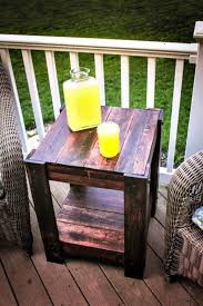 Diy Pallet End Table Tutorial 6 Pallet Side Table Ideas End Table Full Inst Outdoor Pallet Projects Pallet Projects Furniture Diy Pallet Furniture Outdoor